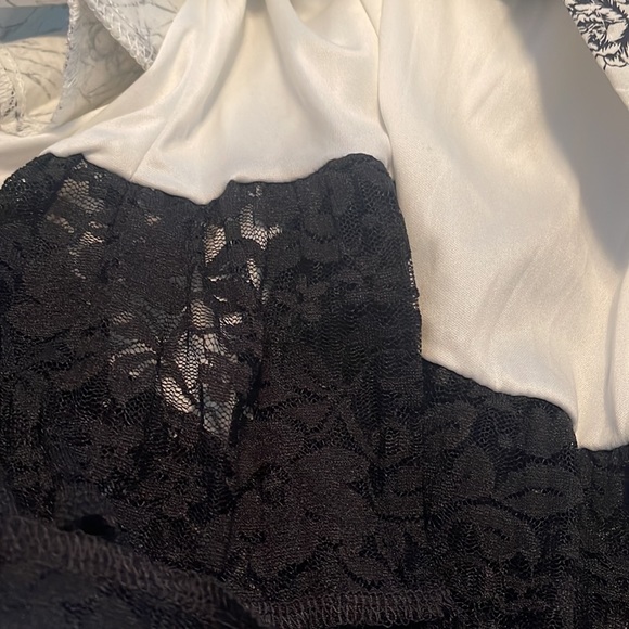 Hot Topic white with black dress. Size XL. NWT. Super cute - Picture 8 of 14